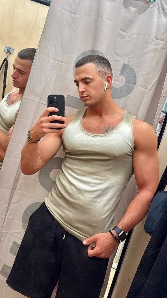 Paul black 🖤 tweet media