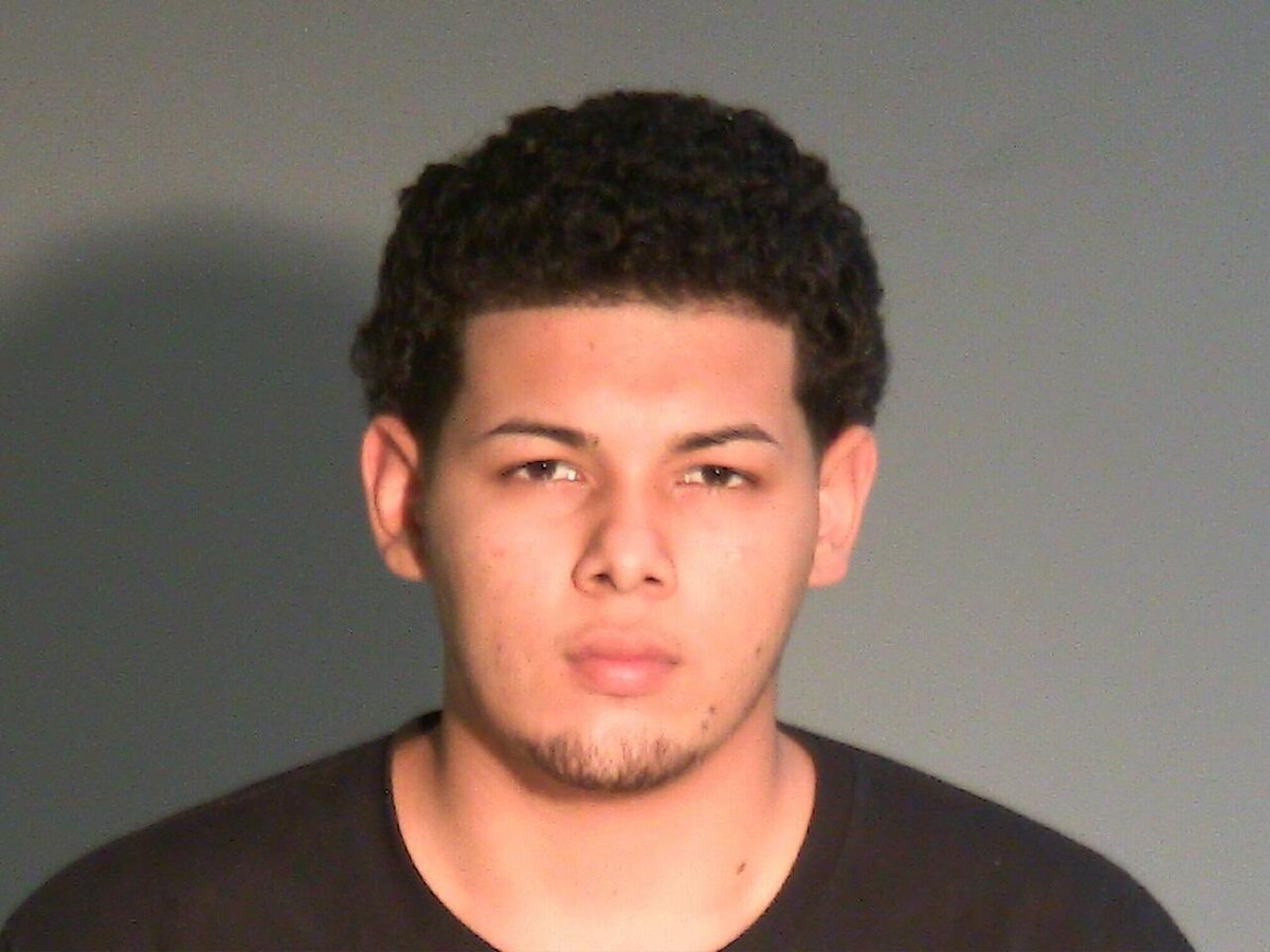 Dapper Detective tweet media