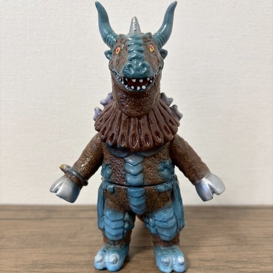 soft_vinyl_figure_lovers tweet media