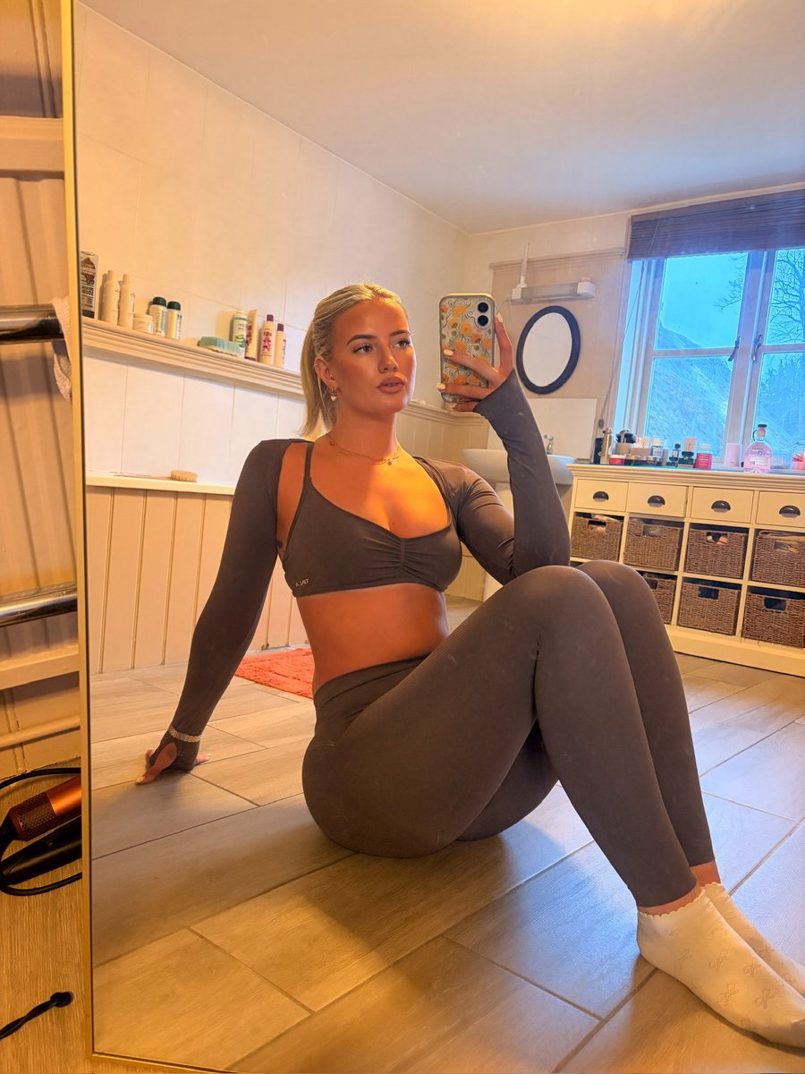 Mic’d Up Issy tweet media