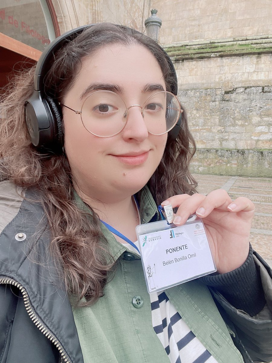 BlueLen_art's tweet photo. Hace una par de semanas tuve mi primera ponencia en un congreso en Salamanca ✨ Me lo he pasado genial pero terminé agotada 😮‍💨 https://t.co/0eelLxx81k