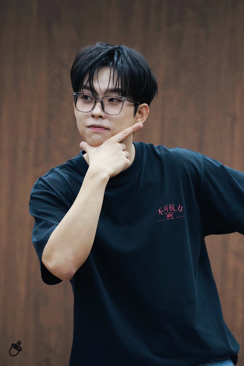 심바루 tweet media