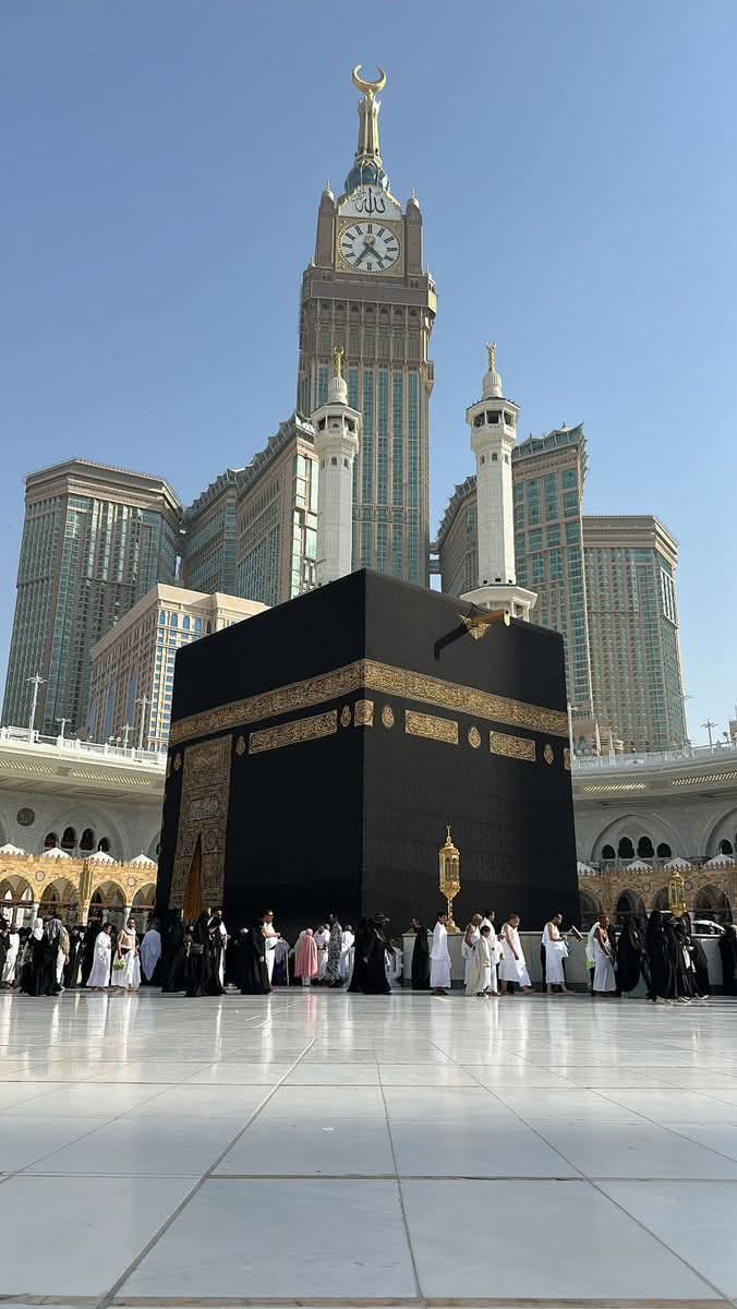 عَائِشَة tweet media