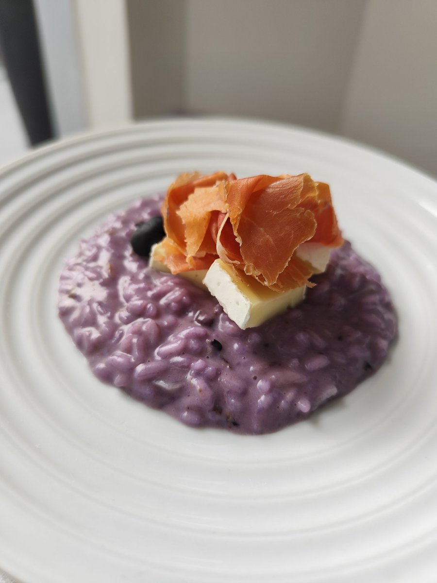 Creammy Napolitani🐼🍨 tweet media