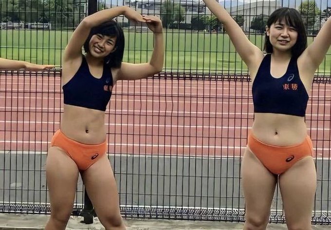 競技場の控室 tweet media