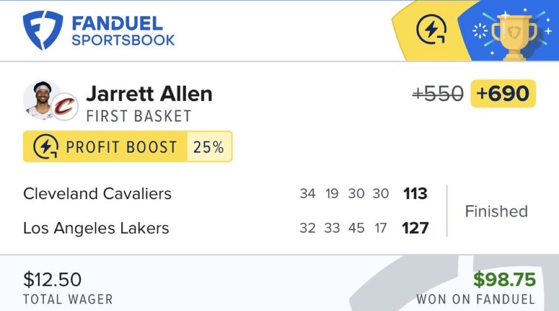 CLINTON🏀🏈 tweet media