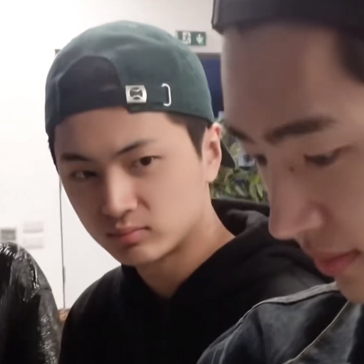 보내는쫑 tweet media