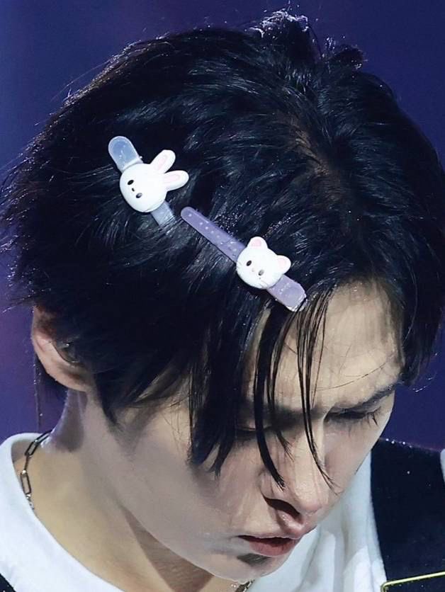 shu ⋆。°✩ tweet media