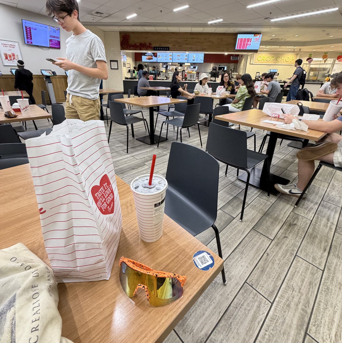 Prêstón Alfónső Párra Mejia Luca Matteo del Tóro tweet media