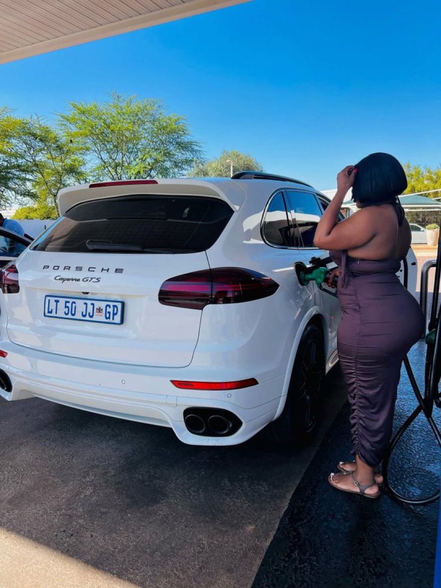 The_Face_Less tweet media