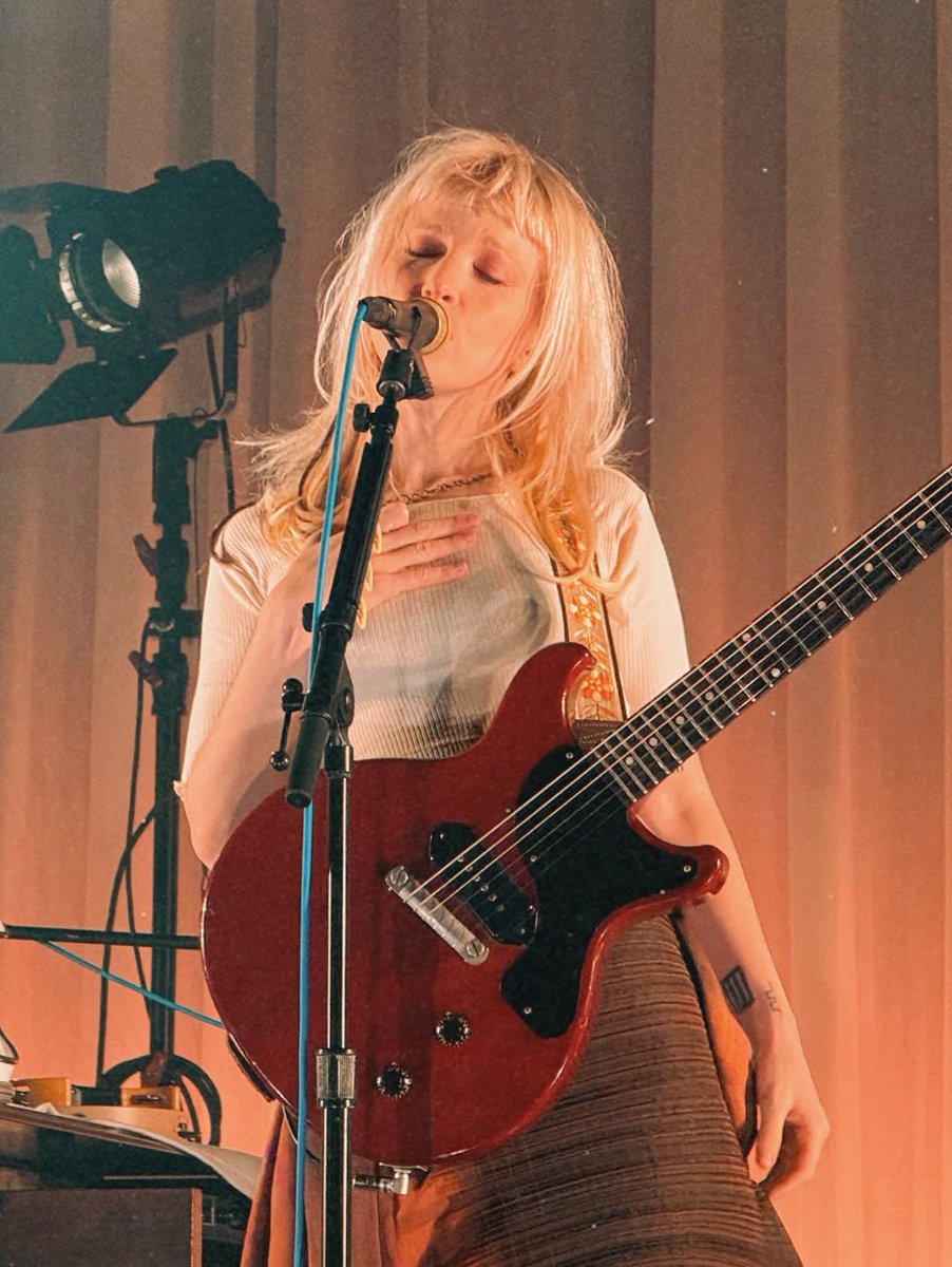 Paramore Fans tweet media