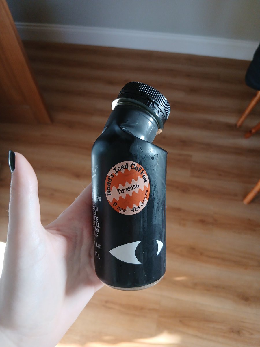 bee ☆ IS NOT OKAY tweet media