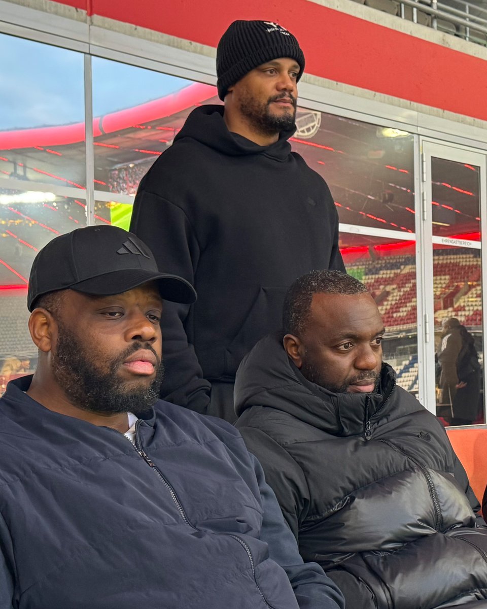 FC Bayern Frauen tweet media