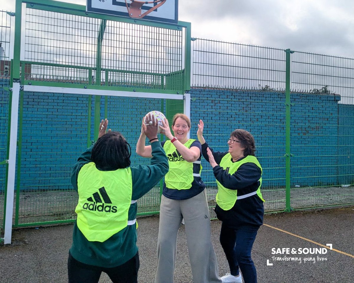 safesoundgroup's tweet image. A fantastic and productive staff training day for the Safe and Sound team yesterday! 💙

It was a great opportunity to learn, reflect and have fun together, while recognising the contribution and specialism brought to our team by Sharon Sewell.

#SafeAndSoundDerby #TeamDay