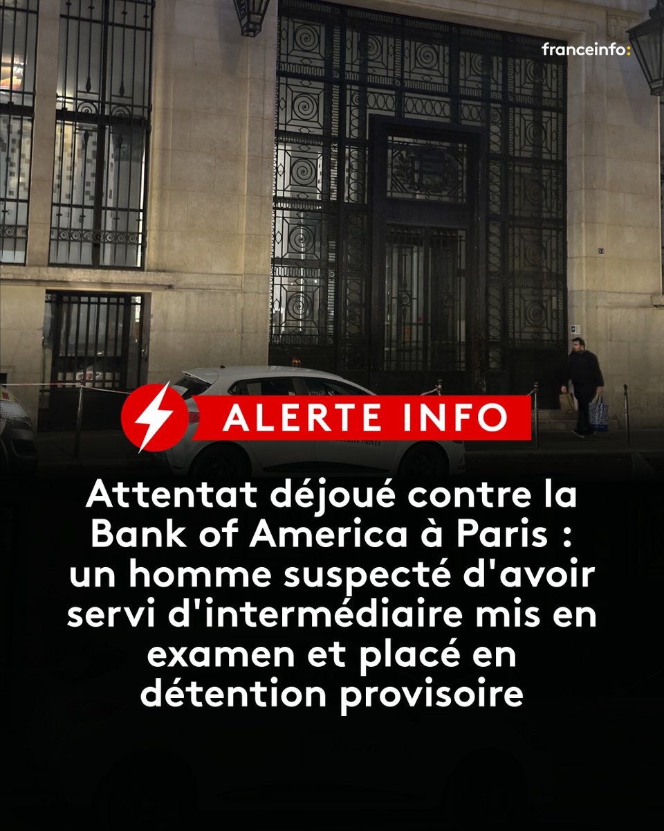 franceinfo's tweet photo. ALERTE INFO - Âgé d'une vingtaine d'années, ce jeune homme est soupçonné d'avoir recruté trois adolescents pour déposer un engin explosif artisanal devant l'établissement bancaire.
➡️ https://t.co/V42CswEIy7 https://t.co/VQI15yVqVA