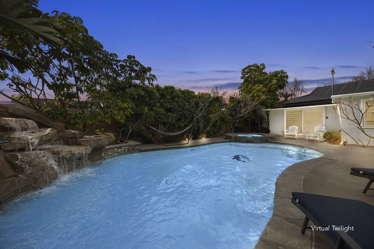 JamesFestini's tweet image. ➡️ Two addresses, endless options! 634 &amp;amp; 636 E Adams Ave, Orange, 🏡5-bed main home + separate ADU. Modern upgrades, solar, EV charger, tropical pool, near Chapman U &amp;amp; Old Towne Orange. Discover your perfect fit: jamesfestini.expportal.com/d8re54w1 #HomeForSale