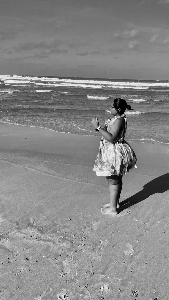 LJ ᥫ᭡ tweet media