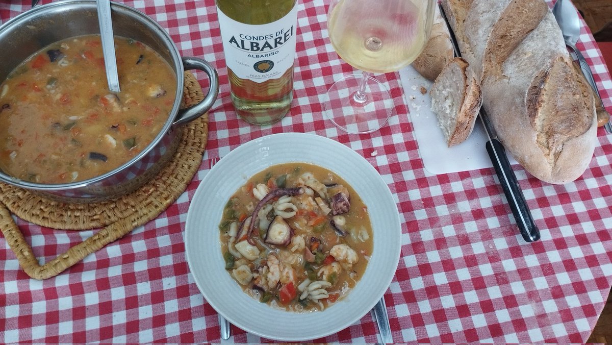 Manquilefs tweet media