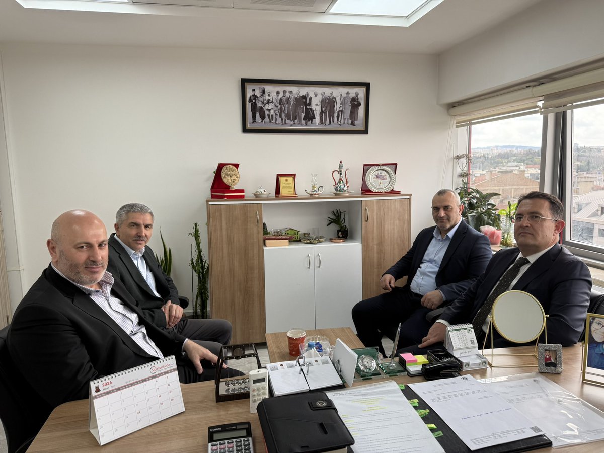 HTurkyilmazOMO's tweet photo. Bismillah diyerek yeniden başlıyoruz…

Orman Mühendisleri Odamızın 51. Olağan Genel Kurulu’nun ardından, kıymetli meslektaşlarımızın yüksek teveccühü ile bu onurlu görevin yeniden bizlere emanet edilmesi, bizler için büyük bir gurur ve sorumluluktur.

Bugün mazbatamızı alarak bir kez daha yola koyuluyoruz. İnancımız, azmimiz ve mesleğimize olan sevdamızla meslektaşlarımız ve mesleğimiz için en güzel, en verimli ve en nitelikli hizmetleri üretmek adına var gücümüzle çalışacağız.

Rabbim bizlere hayırlı hizmetler yapmayı nasip etsin.

Ya Allah, Bismillah…