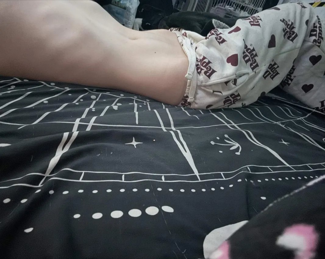 sn0wsnuuff's tweet photo. oh ok cs why did i get obese #bodycheck https://t.co/GIBF1hVXX5