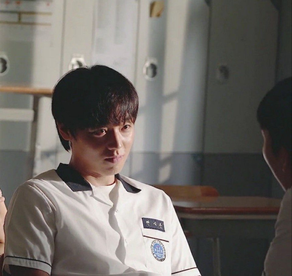 Megan ★ tweet media