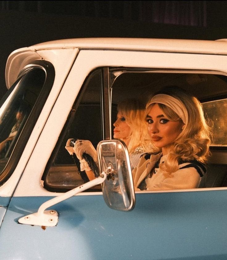 HAILEY MIX 💋 tweet media