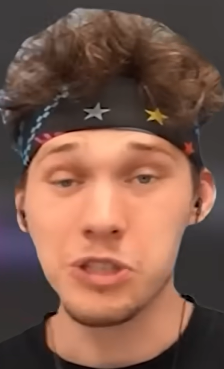 jray5554's tweet photo. never pause an @Jesser video. LIKE WHAT IS THIS?! https://t.co/S8GcLiccSK