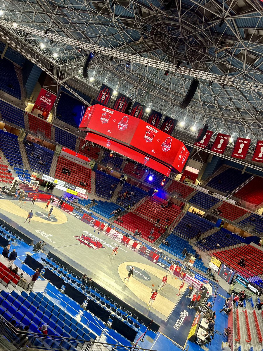 ✌️🏀 Hola, hola! 👋 Ya estamos en el Buesa Arena de Vitoria-Gasteiz para contarte todo lo que suceda en el Kosner <a href="/Baskonia/">Kosner Baskonia</a> 🆚🦁 Zaragoza <a href="/CasademontZGZ/">Casademont Zaragoza</a> de #LigaEndesa <a href="/ACBCOM/">Liga Endesa</a> 🔜🚀 <a href="/VAVELDesdeElAro/">VAVEL {Basket’s Version} 🏀</a>