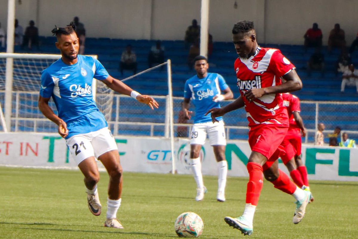 NPFL_News's tweet photo. 📸
The Abia derby.
Enyimba FC 2-1 Abia Warriors FC
#NPFL26 #ENYABI https://t.co/q6VeRU0bYh
