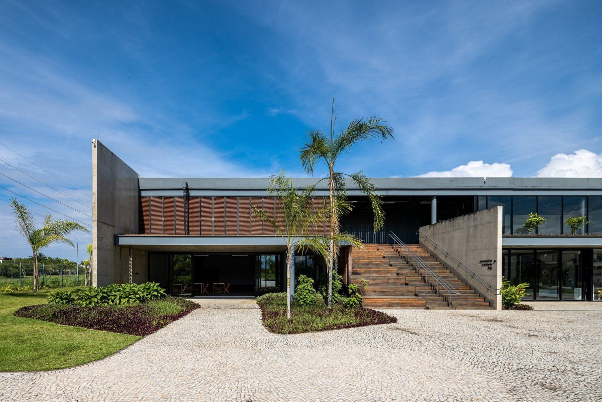 Archello's tweet image. Arquitetos Associados conceive the Museu do Pontal as a modular concrete and steel system structured by patios and gardens. 
archello.com/project/pontal… 

#SustainableArchitecture #ModularDesign #PassiveSystems