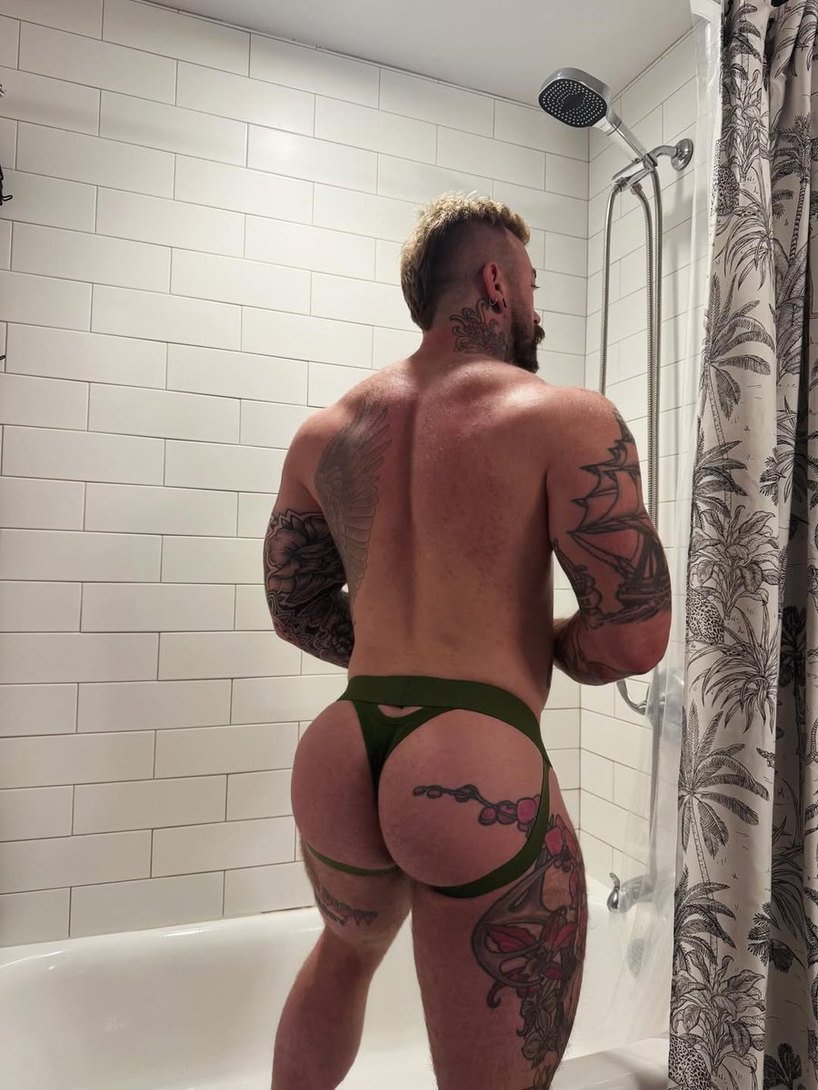 Witches 5 tweet media