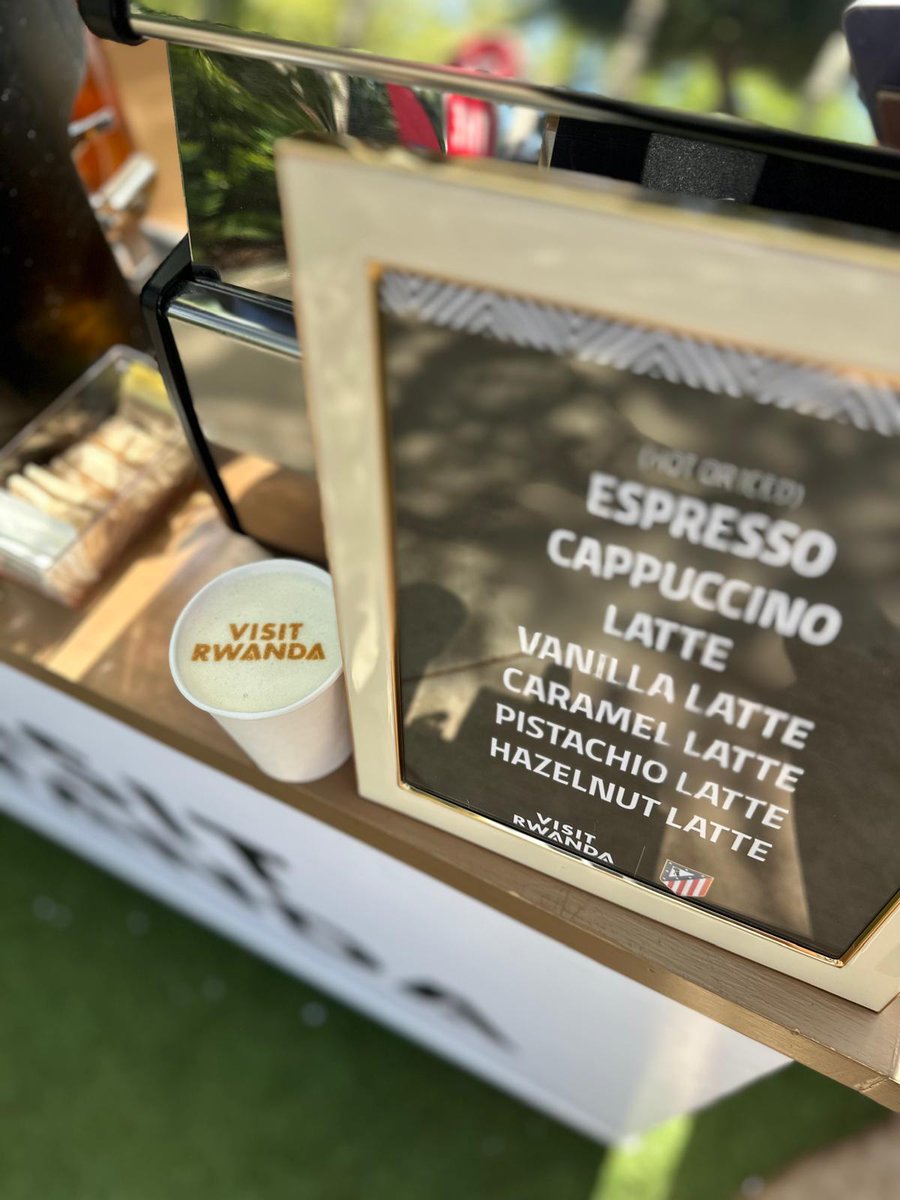 visitrwanda_now's tweet image. A taste of Rwanda in every cup ☕🇷🇼

At Casa Atleti Miami with our partner @Atleti last weekend, guests enjoyed an authentic coffee tasting experience, discovering Rwandan flavours and the story behind every cup.

#VisitRwanda