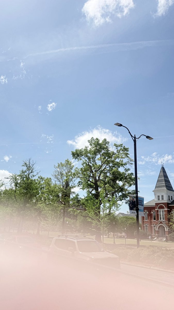 Auburn University tweet media