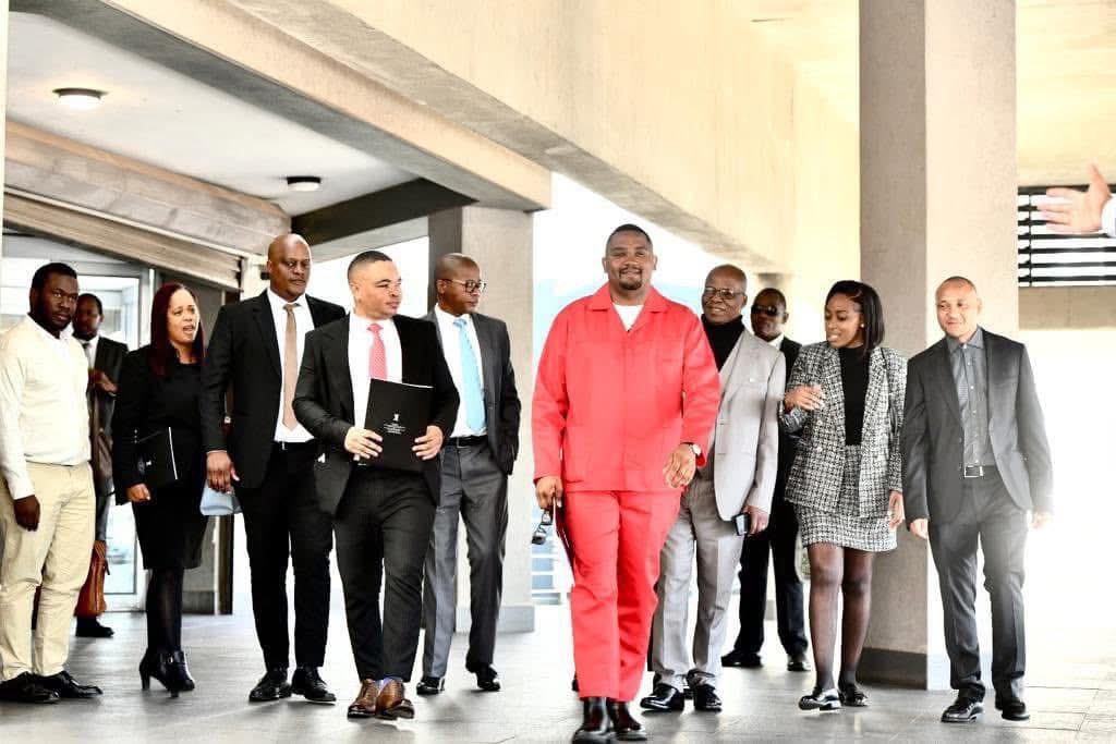 F|○¥D tweet media