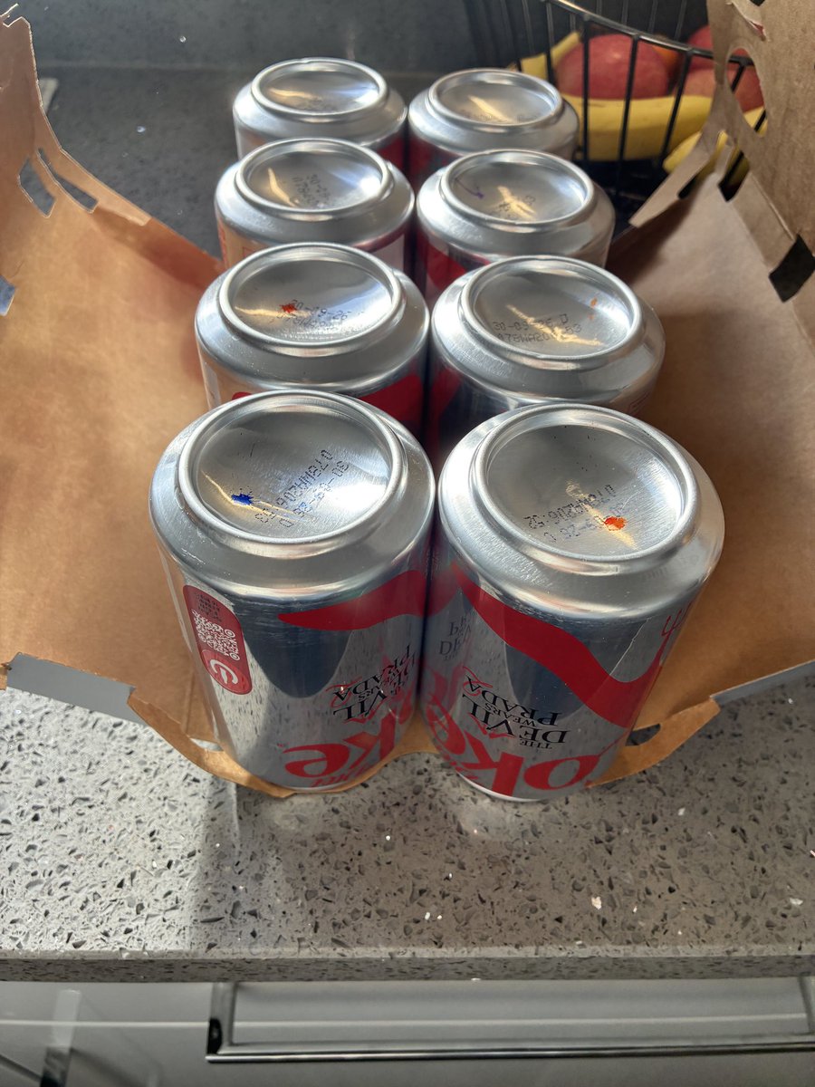 jst81jst's tweet photo. @CocaCola do these little colour dots mean anything ……. https://t.co/nkN1HYRwz7