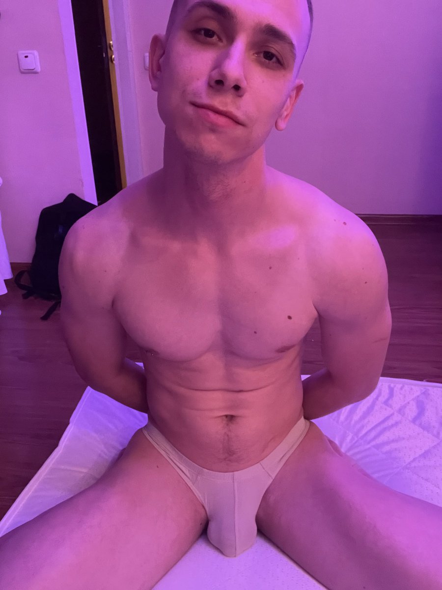 charnikovxxx tweet media