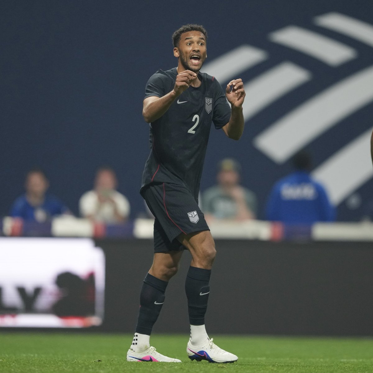 Auston Trusty tweet media