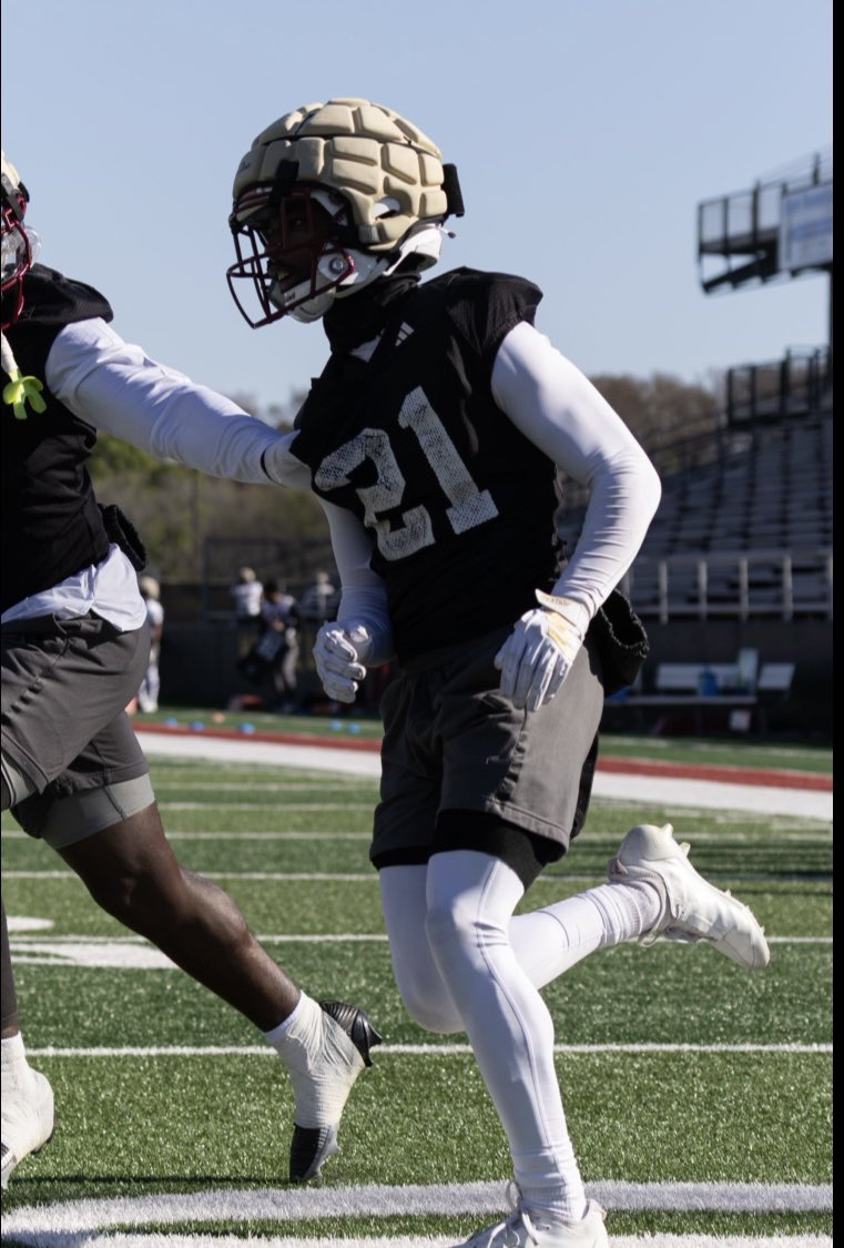 “Sh0wtime_J2⭐️” tweet media