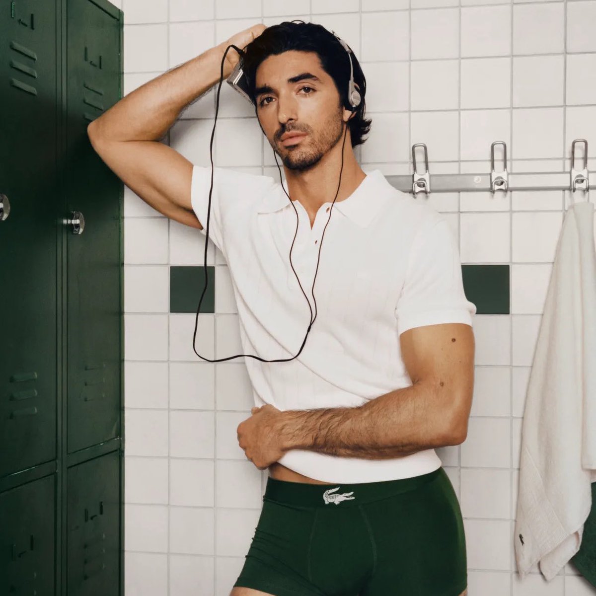 cay🪽🏒 tweet media