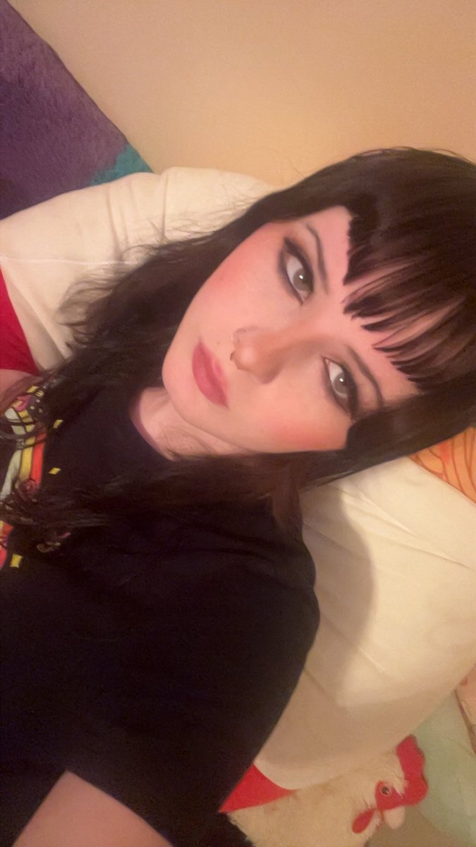 v⁷ (follow limit again) tweet media