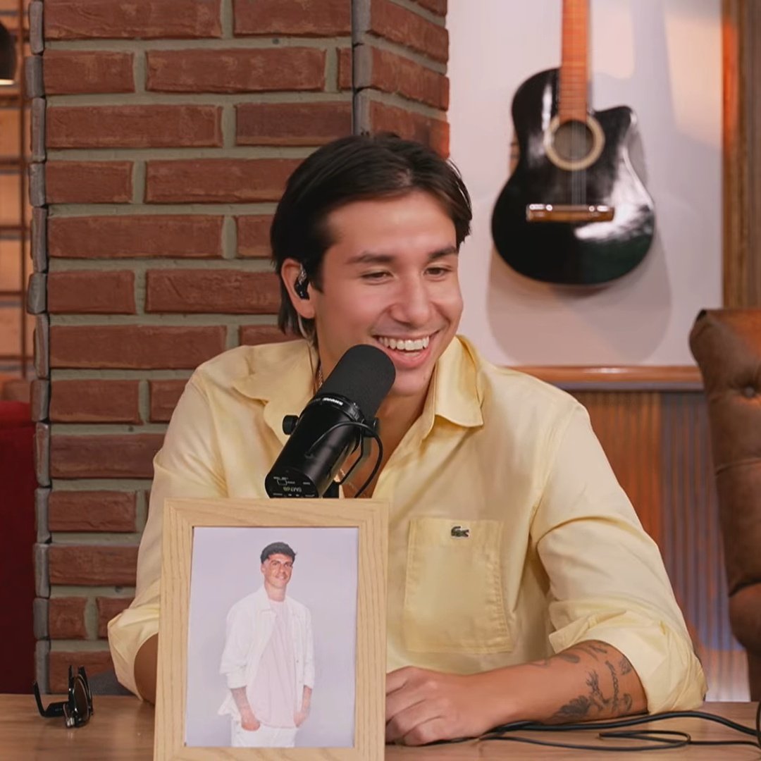 more𓆝 tweet media