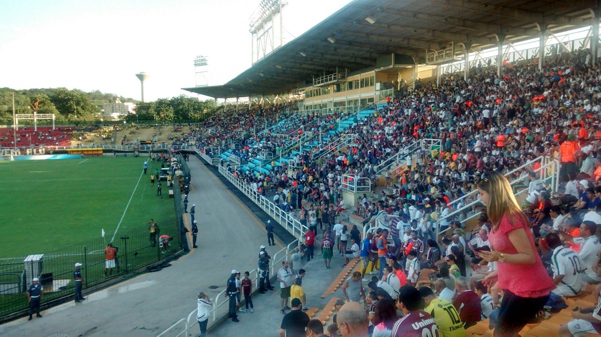 Tava aqui relembrando o dia que assisti Itália x Fluminense em Volta Redonda.