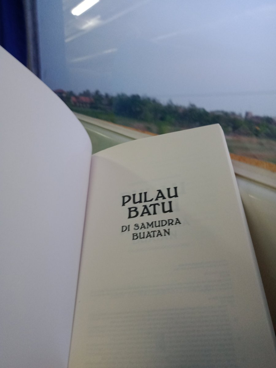 Lea the Lobster tweet media