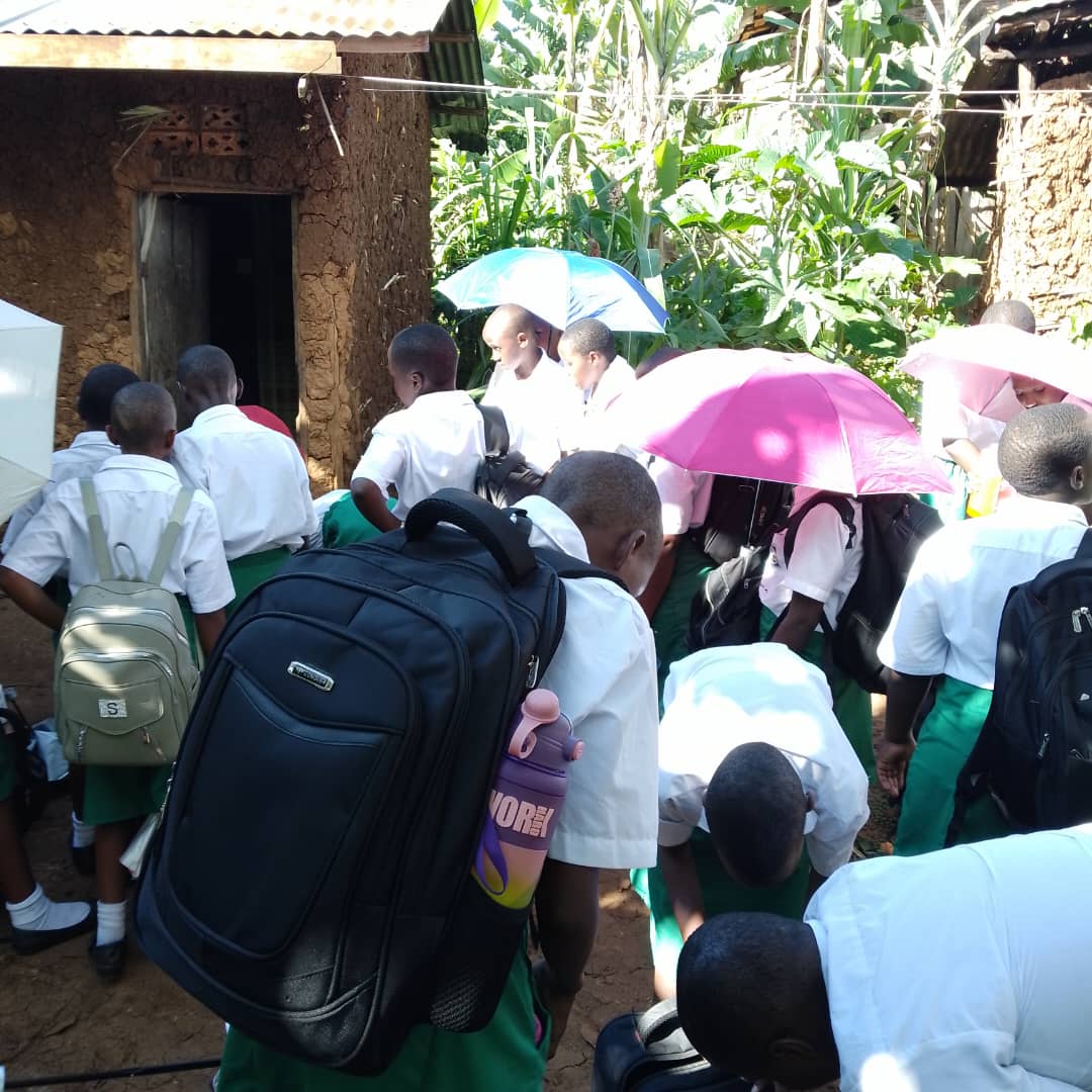 ImmacHeartGirls's tweet image. Today was more than just a visit it was a journey of compassion where students stepped beyond the classroom to live out the Gospel of sharing &amp;amp; offering support. Reminding neighboring villages that they are never alone, for Christ walks with them through every moment.
#Excelsior