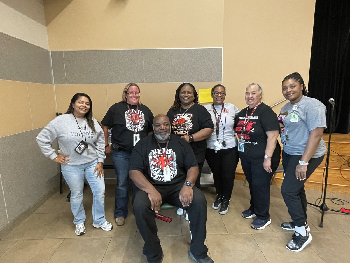 Rodeo Palms Jr. High tweet media