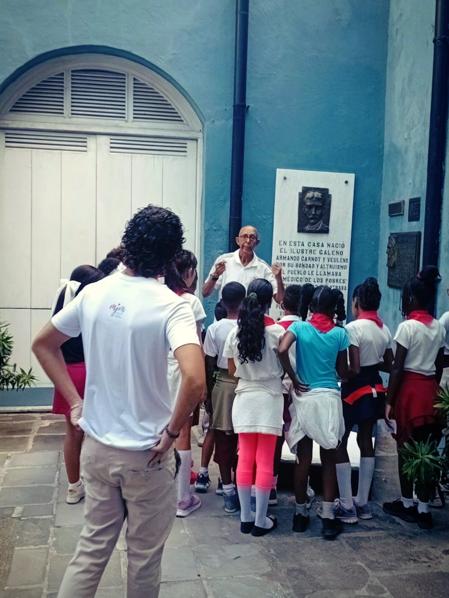 🏔⭐️❤️| "Por los senderos de la historia: nuestra huella en la Atenas de Cuba"

🇨🇺 El #MJMMatanzas partió desde la cabecera municipal para recorrer los caminos que atesoran la memoria de nuestra localidad. 

#PorLosSenderosDeLaHistoria ✊️

#MJMCuba #DeMartíAFidel