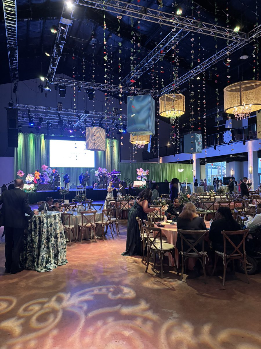 Messina's Catering and Events tweet media