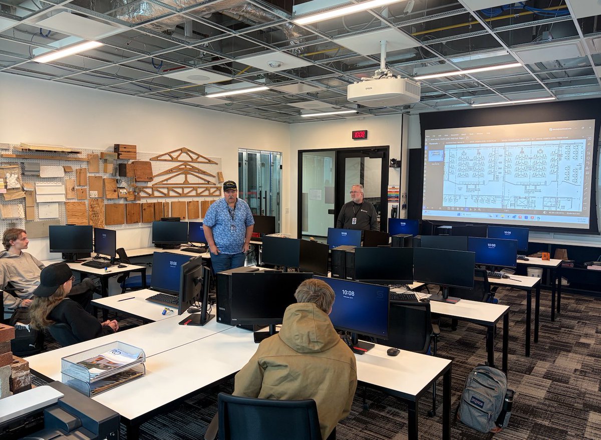lps_cte's tweet photo. THANK YOU to Southeast Community College &amp; UNL for hosting LPS students on a feild trip. Students were able to learn about the path to becoming a Skilled &amp; Technical Sciences teacher.  Huge thanks to all the faculty &amp; staff for making this such a valuable day!!
@SCCNeb, @UNL_ALEC https://t.co/g8t8C1md7m