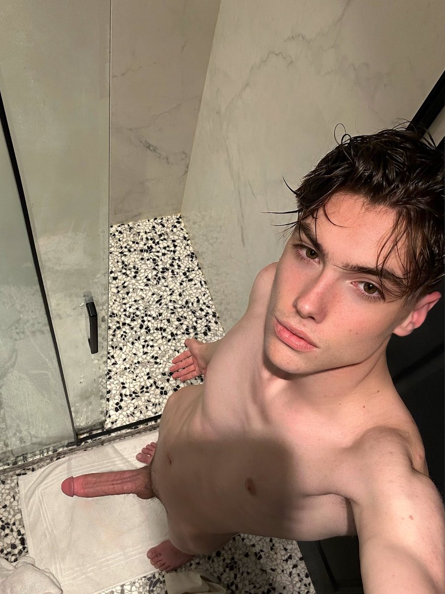 🚨 GENERAL ALERT 🚨 
It's decided , In 72 HOURS, I'm deleting all my OF content 
It's now or NEVER to see everything on my page before it's all gone forever.⏳🔥👇

onlyfans.com/maxence_hot