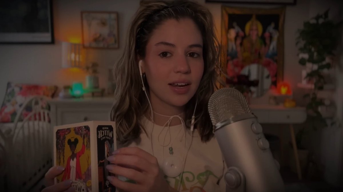 ASMR_Selection's tweet photo. Artist: veneka asmr
asmr  tapping on tarot cards &amp; some affirmations
https://t.co/2iIr9hnze7
#ASMR #АСМР #音フェチ #Relaxing https://t.co/VEVdfCqhAE